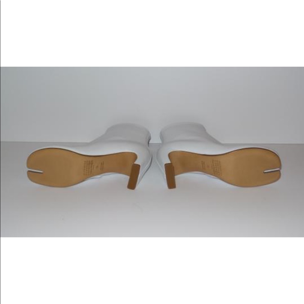 MAISON MARGIELA SPLIT TOE TABI WHITE ANKLE BOOTS - Picture 6 of 9